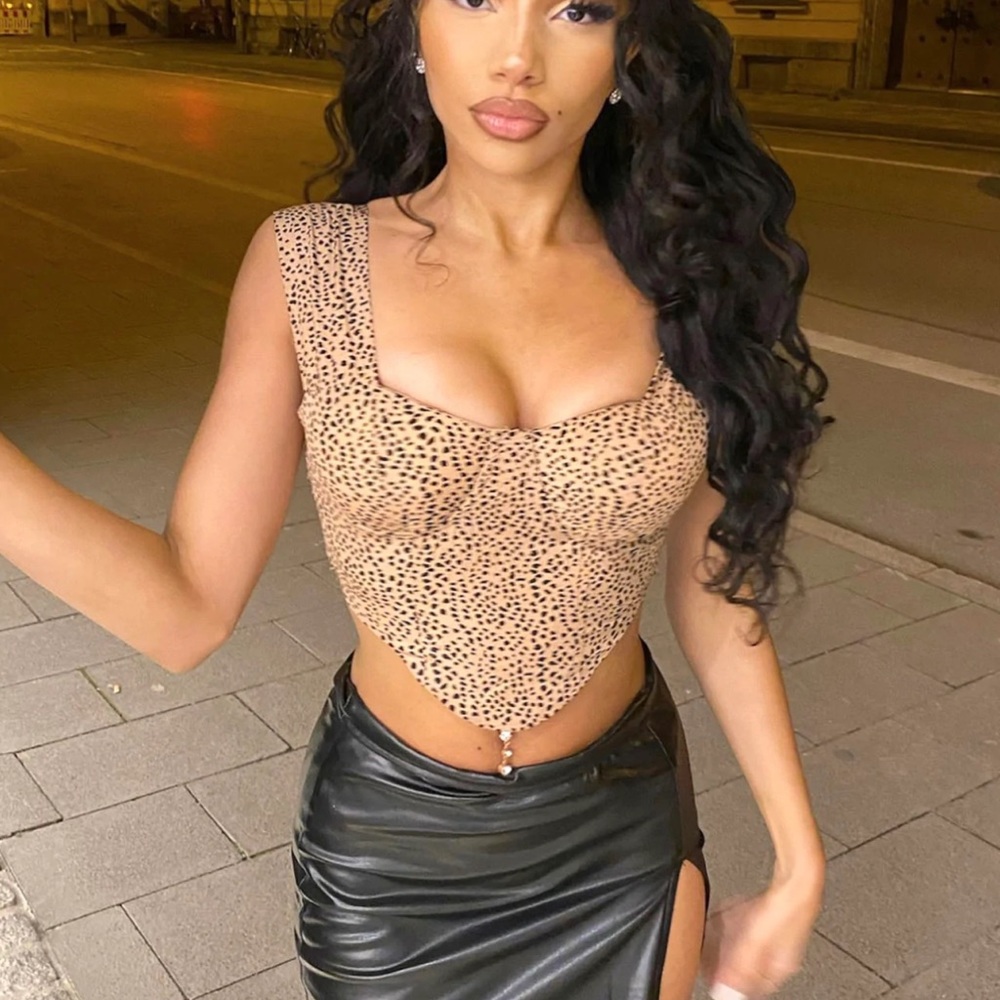 Fashion nova top